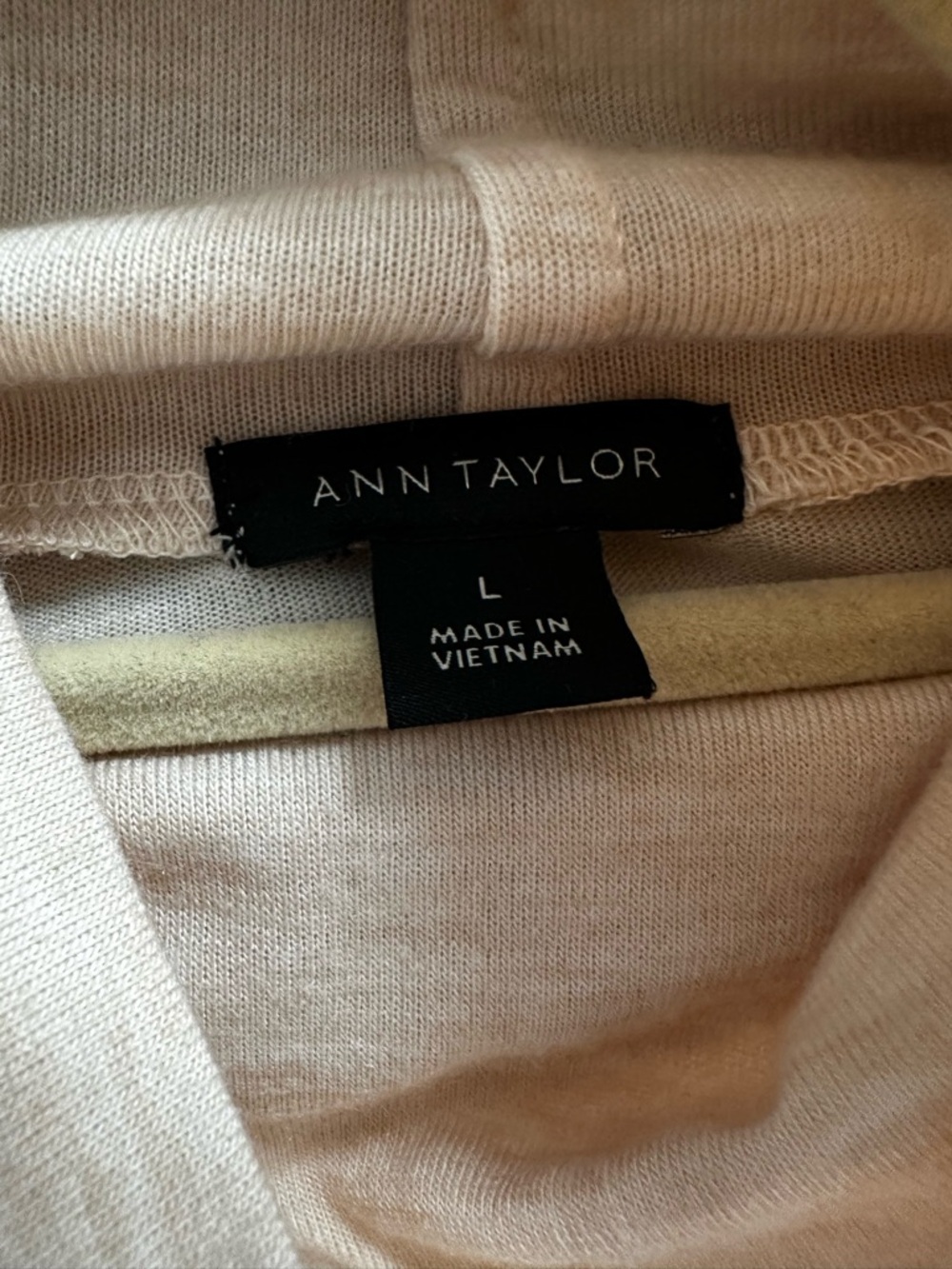 Lightweight Turtleneck - Beige - Picture 4 of 4